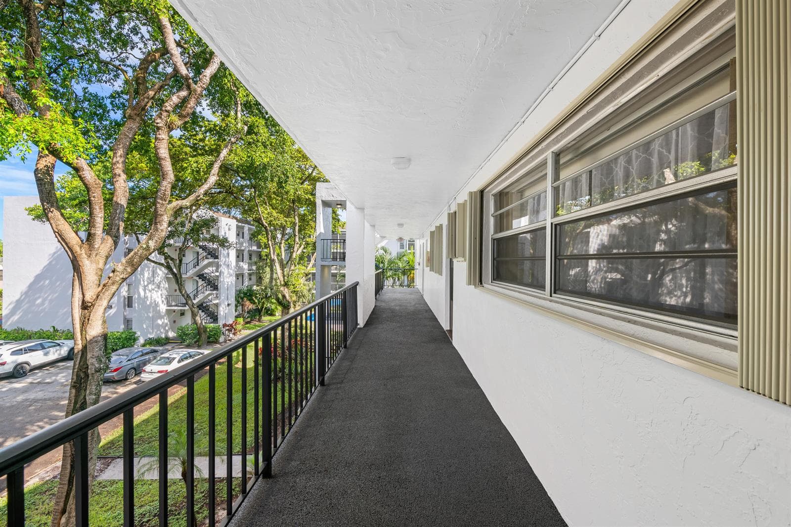471 N Pine Island Road # 302d, Plantation, FL 33324 photo 2