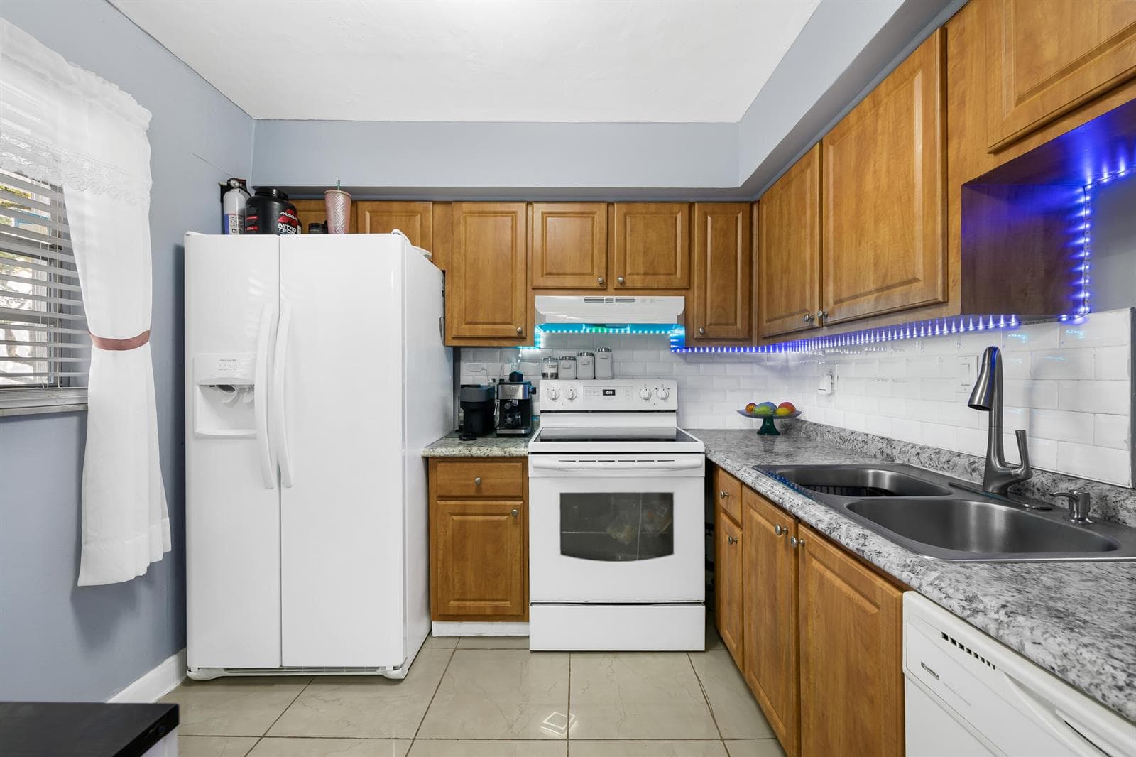 471 N Pine Island Road # 302d, Plantation, FL 33324 photo 3