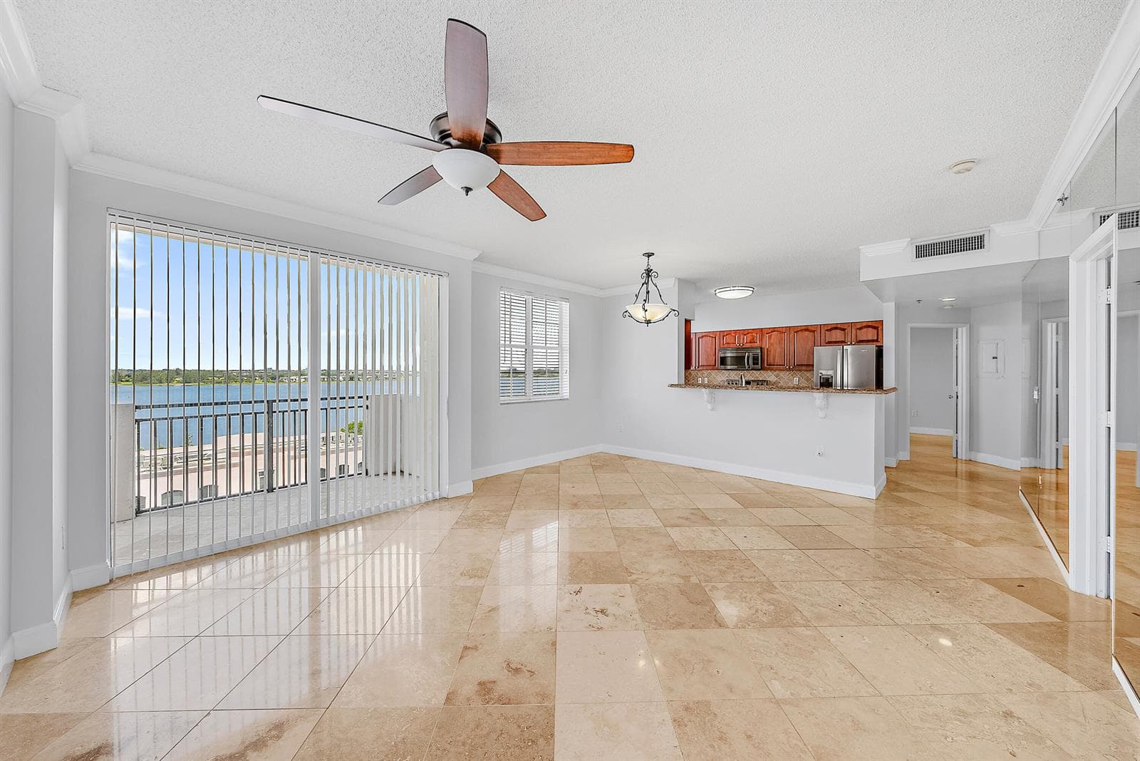 616 Clearwater Park Road # 913, West Palm Beach, FL 33401 photo 3