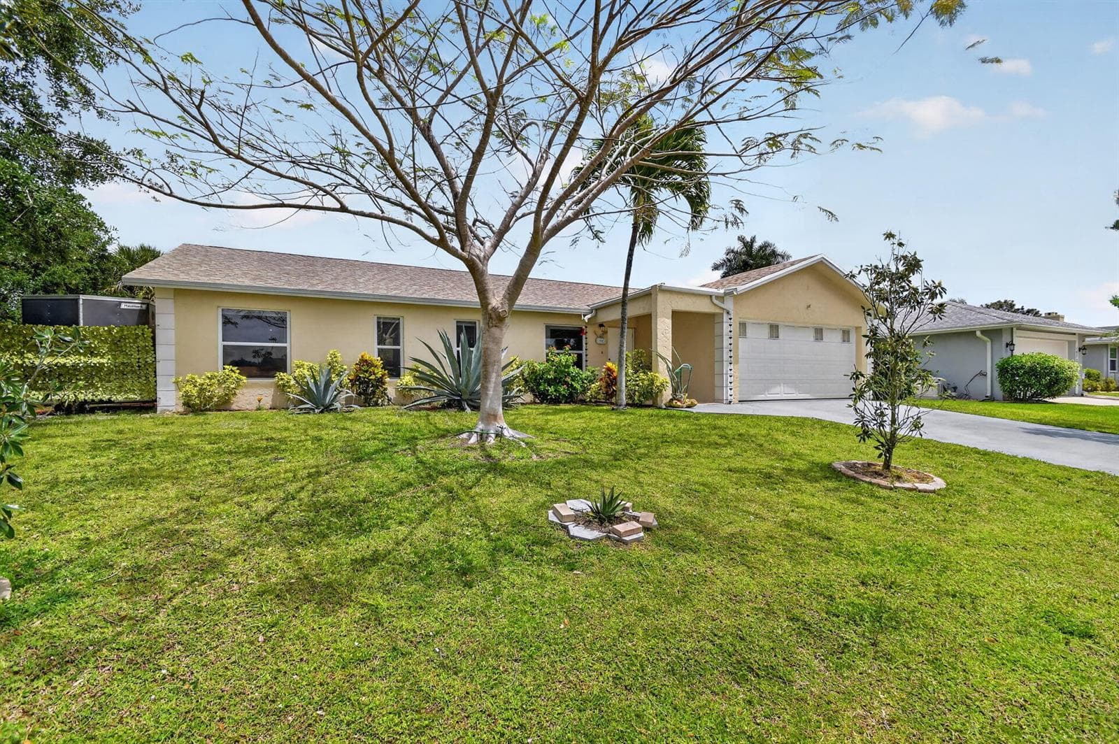 1262 Essex Drive, Wellington, FL 33414 photo 2