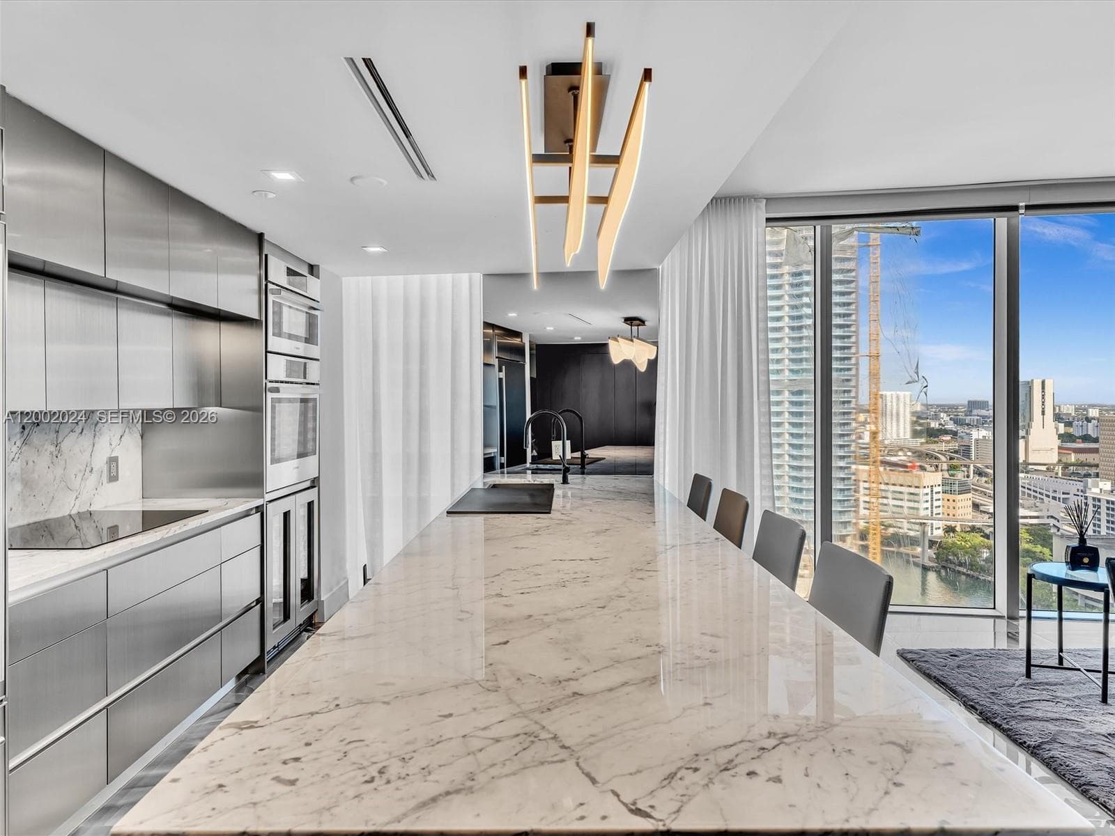 475 Brickell Ave # 2715, Miami, FL 33131 photo 4