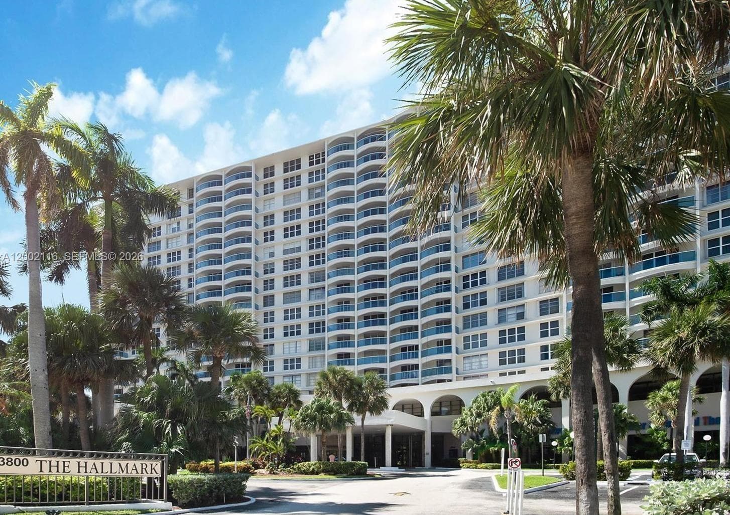 3800 S Ocean Dr # 305, Hollywood, FL 33019