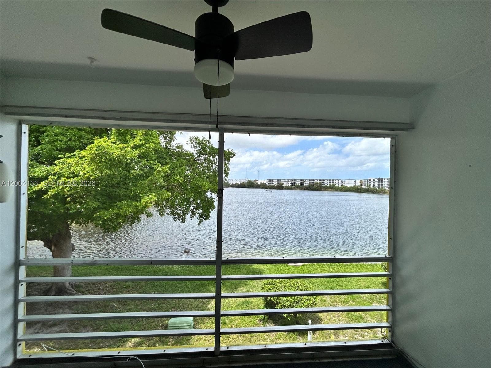 245 NE 191st St # 3017, Miami, FL 33179 photo 2