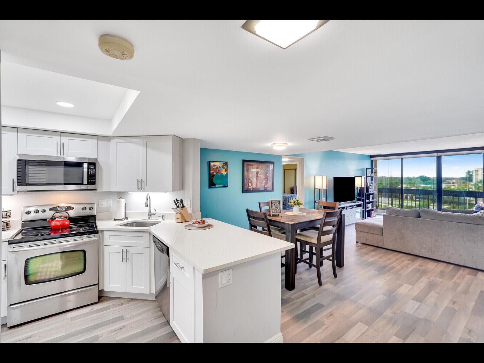 2400 Presidential Way # 401, West Palm Beach, FL 33401 photo 3