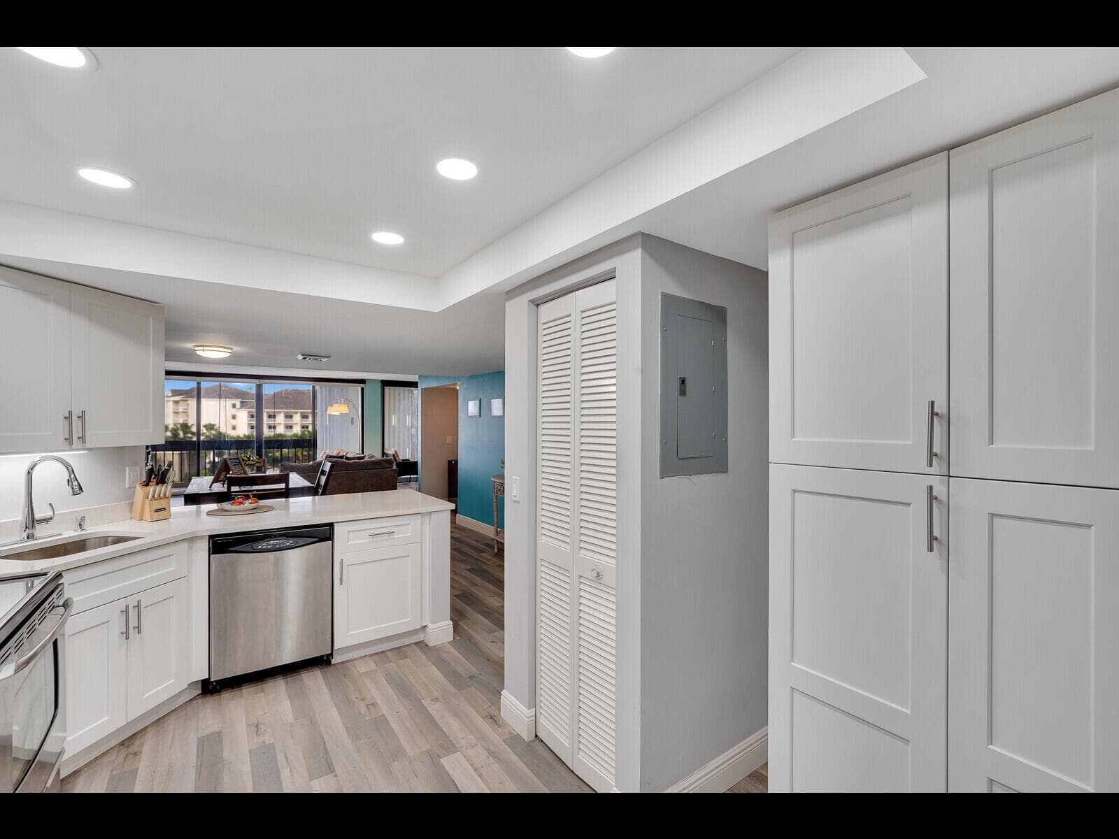 2400 Presidential Way # 401, West Palm Beach, FL 33401 photo 5