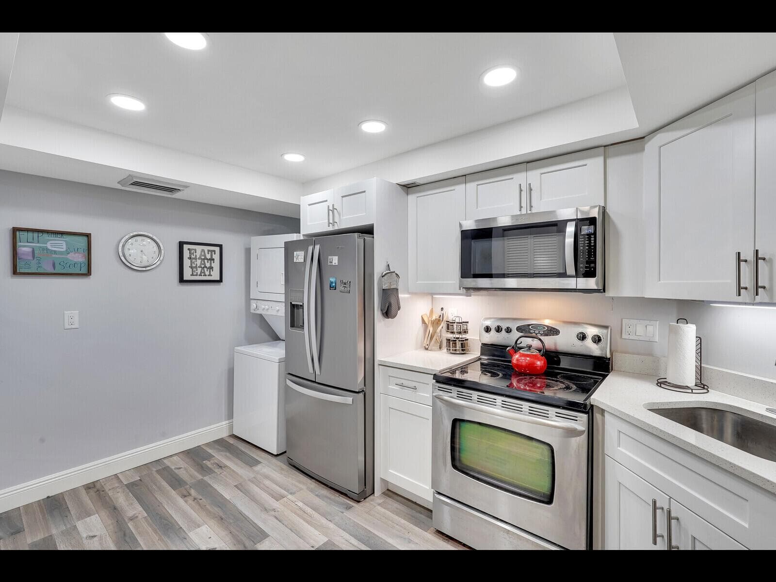 2400 Presidential Way # 401, West Palm Beach, FL 33401 photo 4