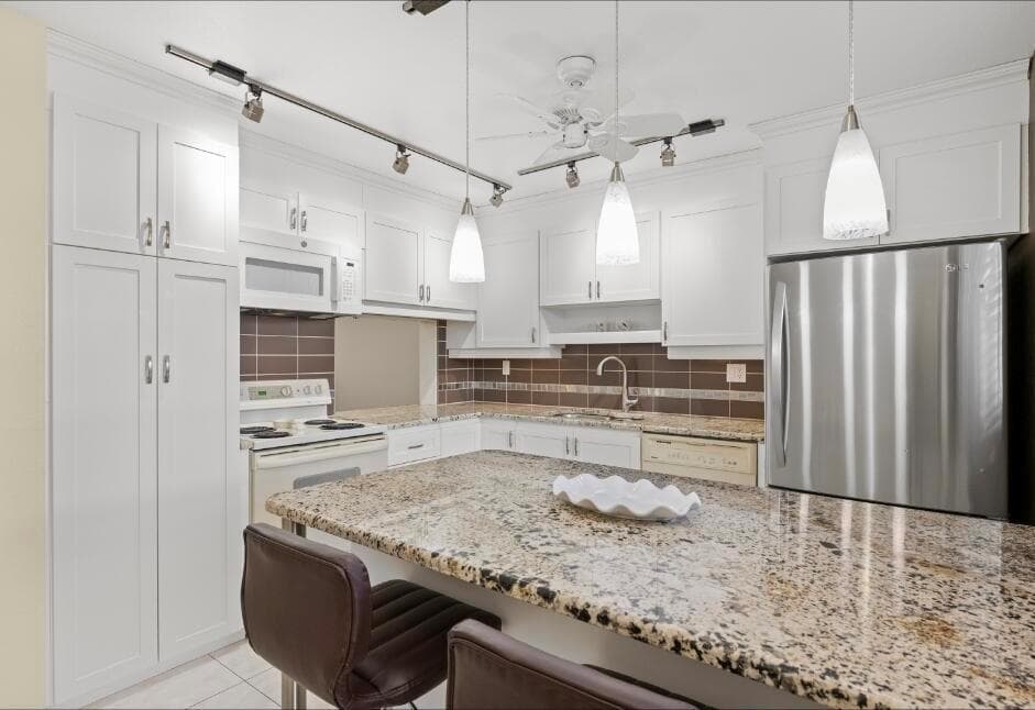 6095 N Sabal Palm Boulevard # 210, Tamarac, FL 33319 photo 2