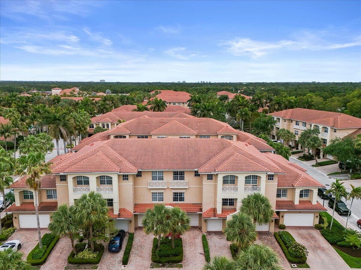 5102 Artesa Way W, Palm Beach Gardens, FL 33418 photo 3