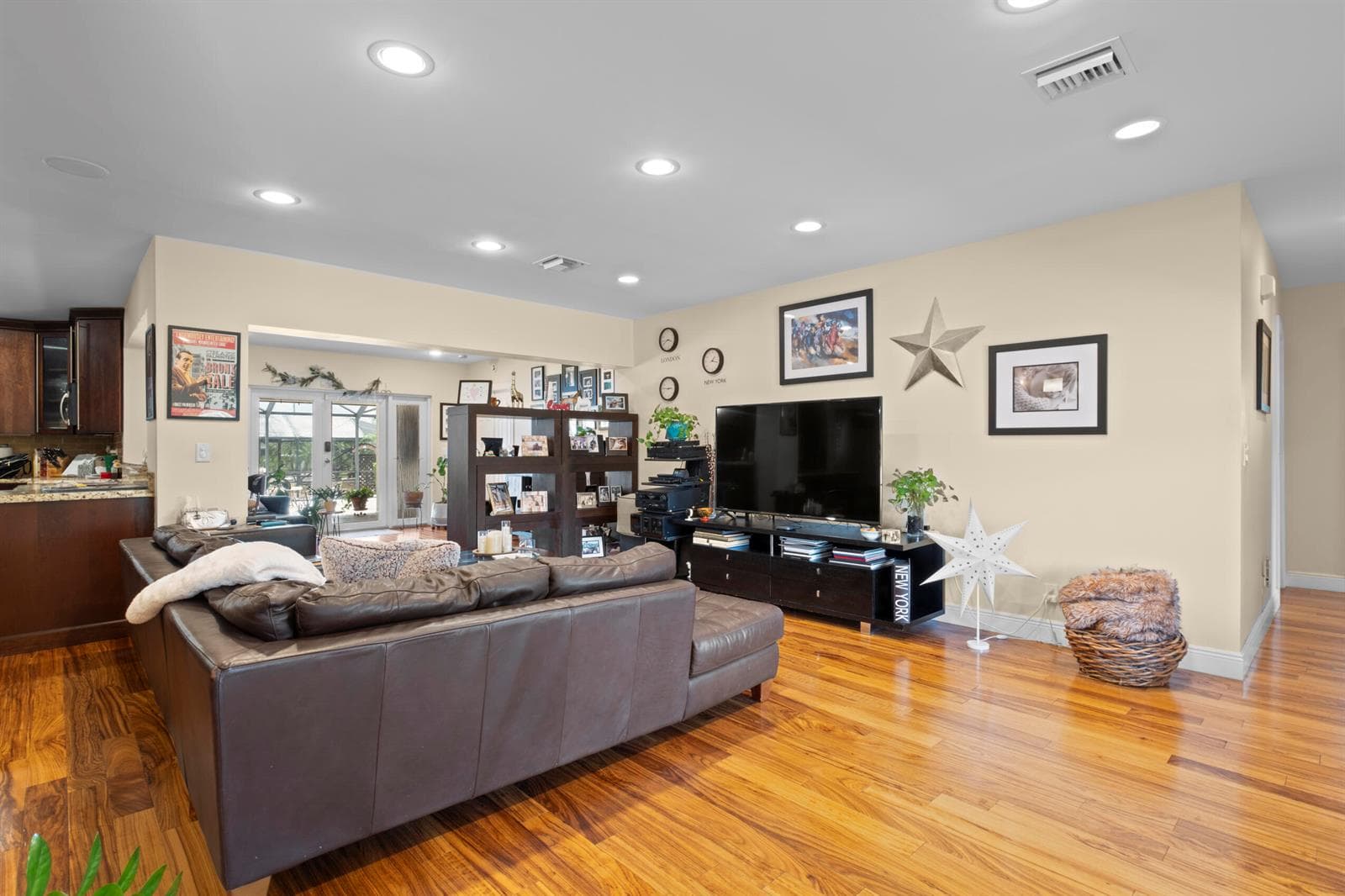 2700 NE 4th Way, Boca Raton, FL 33431 photo 2
