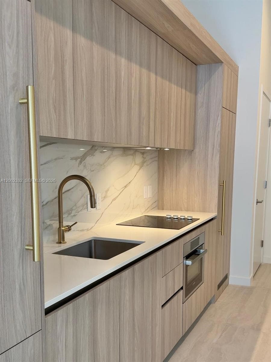 77 SE 5th street # 1010, Miami, FL 33131 photo 2