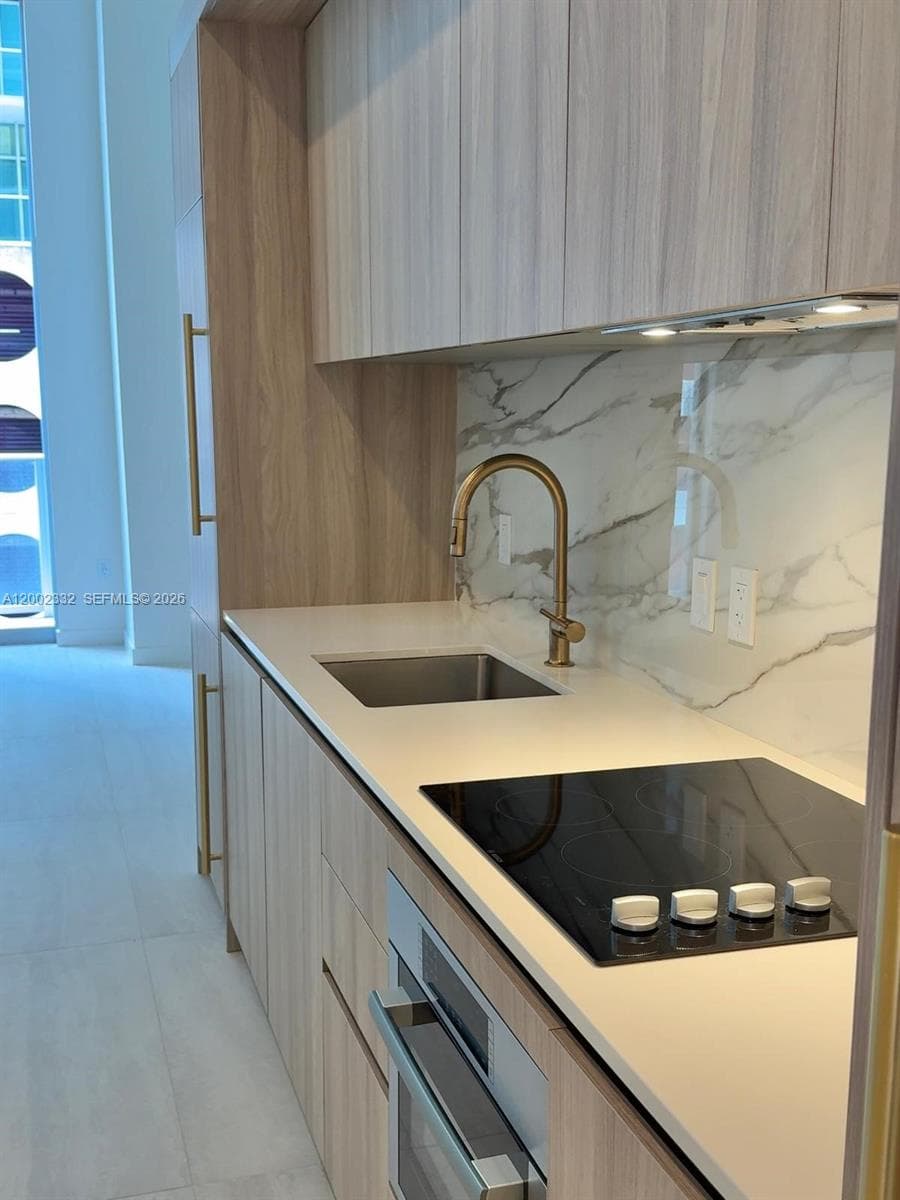 77 SE 5th street # 1010, Miami, FL 33131 photo 5