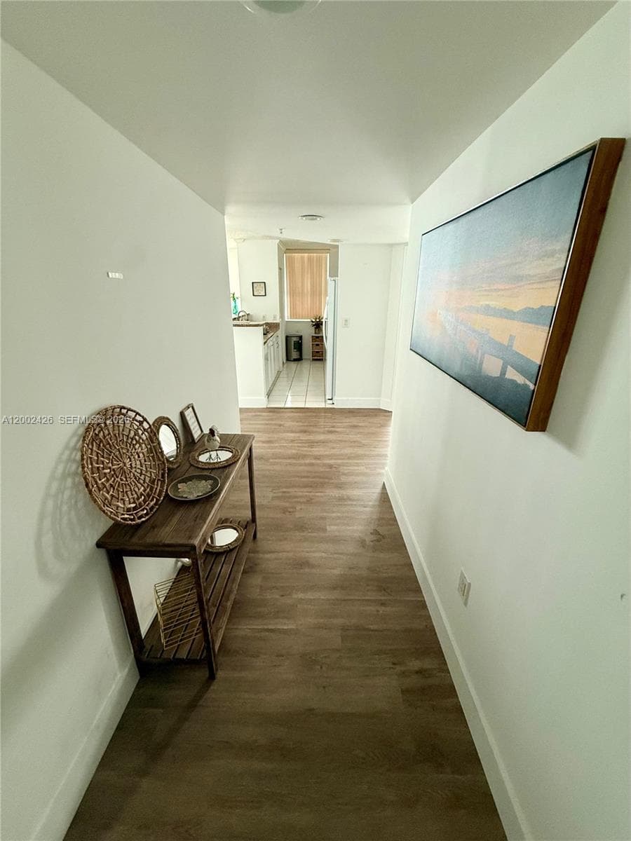 1155 Brickell Bay Dr # 1702, Miami, FL 33131 photo 2