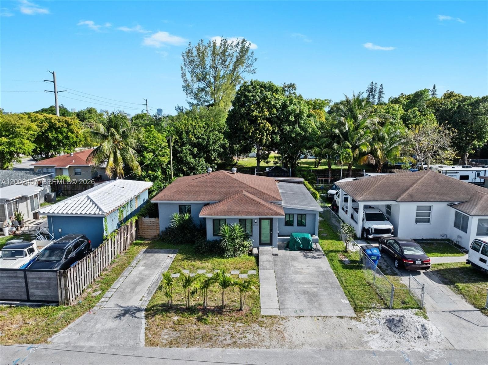 2410 Jackson St, Hollywood, FL 33020 photo 3