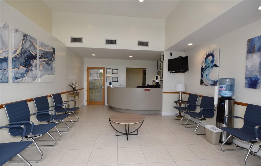 1820 E Commercial Boulevard, Fort Lauderdale, FL 33308 photo 2