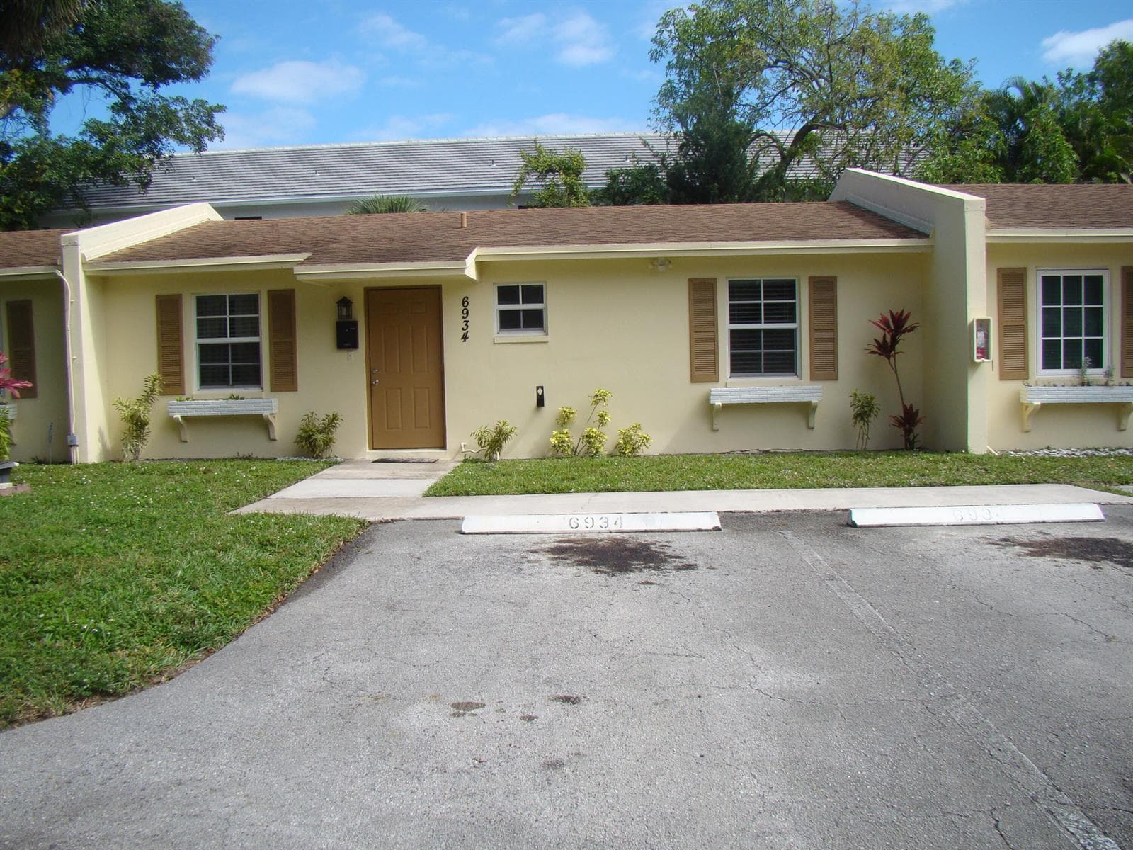 6934 NW 31st Avenue # C-13, Fort Lauderdale, FL 33309 photo 2