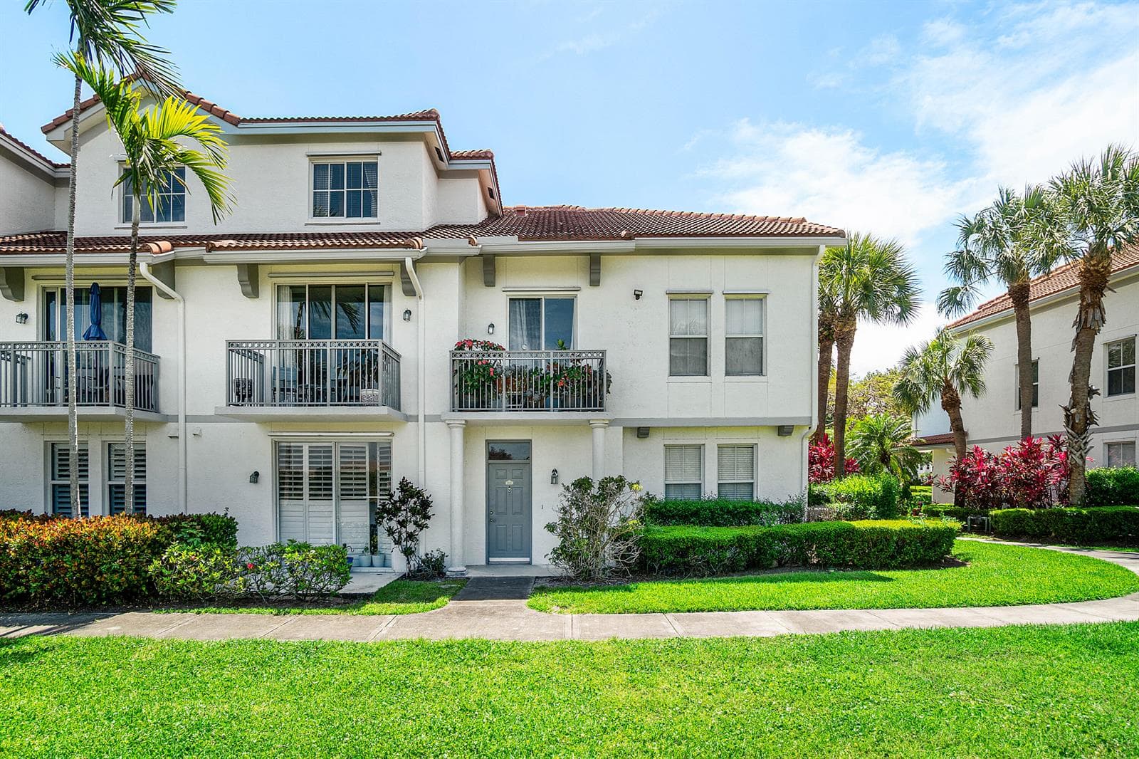 2052 Alta Meadows Lane # Apt 2212, Delray Beach, FL 33444 photo 2