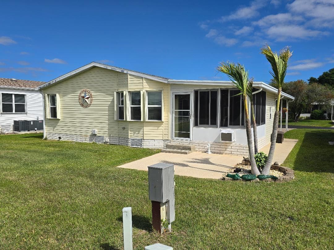 337 Seahorse Terrace, Fort Pierce, FL 34982 photo 3