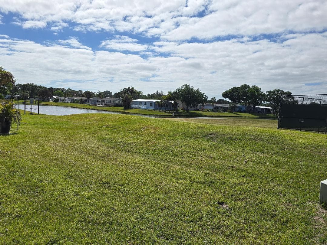 337 Seahorse Terrace, Fort Pierce, FL 34982 photo 4