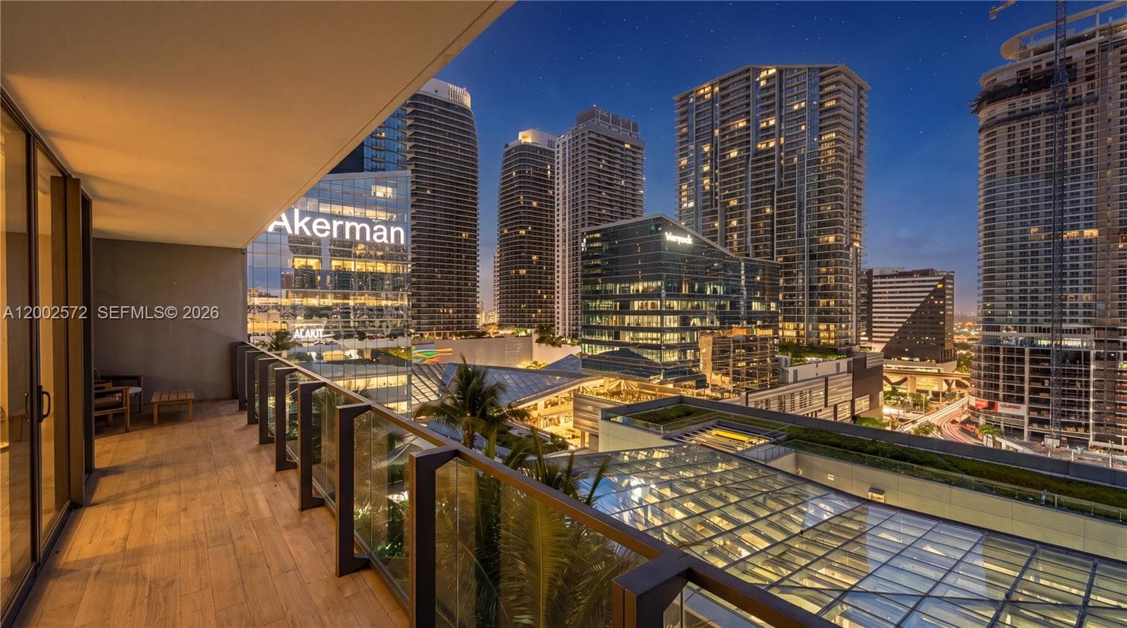 68 SE 6th St # 1106, Miami, FL 33131 photo 3