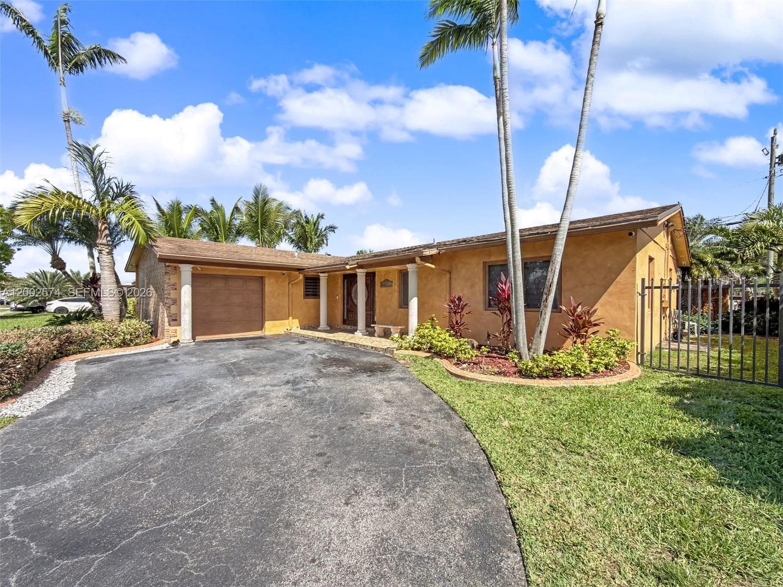 9837 SW 194th St, Cutler Bay, FL 33157 photo 3