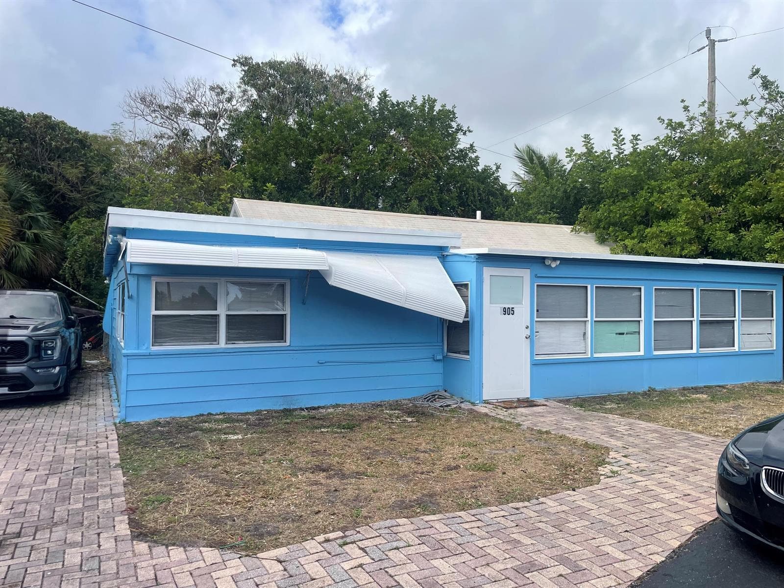 1905 Florida Street, FL 33460 photo 2
