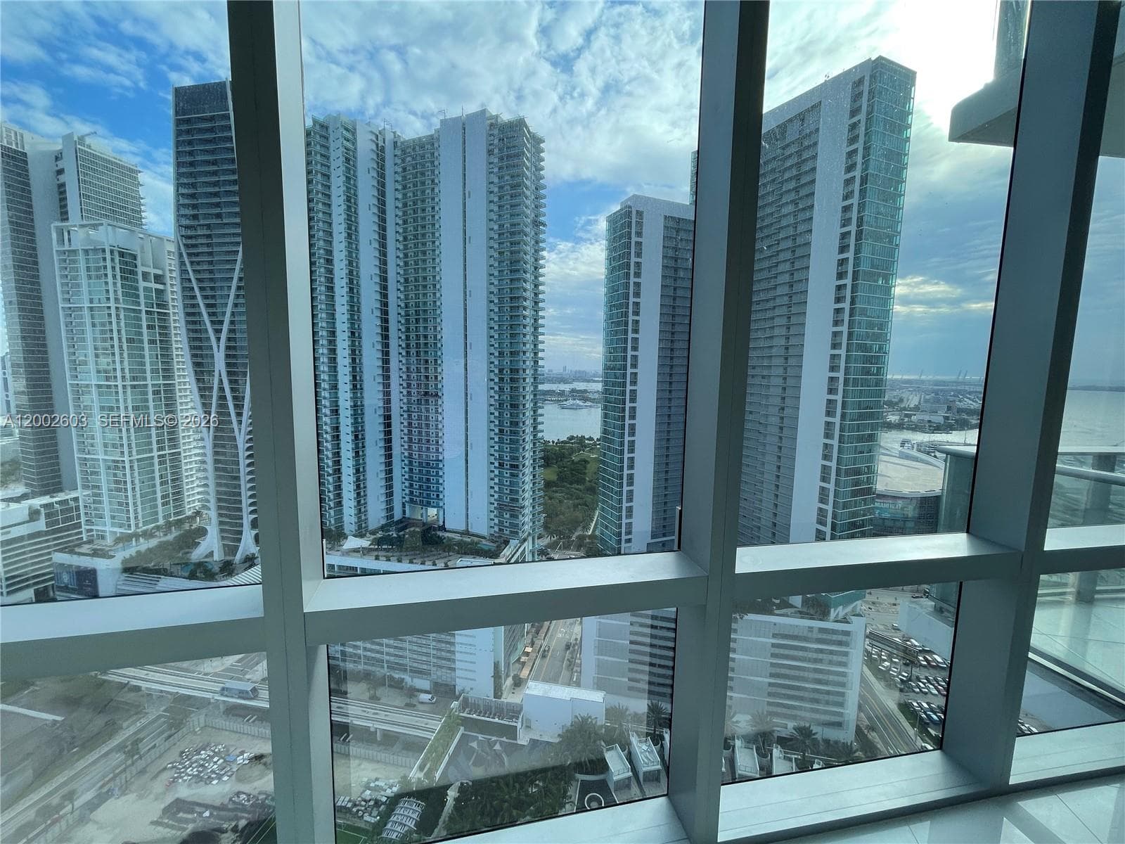 851 NE 1st Ave # 3103, Miami, FL 33132 photo 5