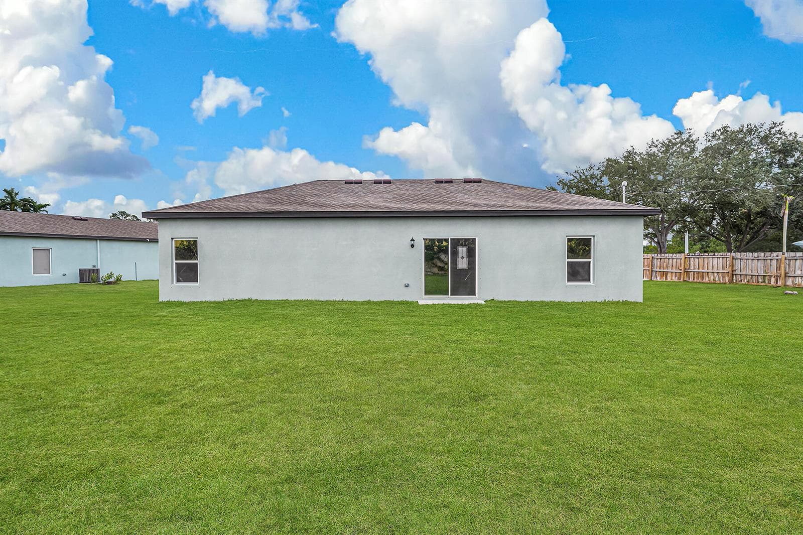 8835 W 98th Avenue, Vero Beach, FL 32967 photo 3