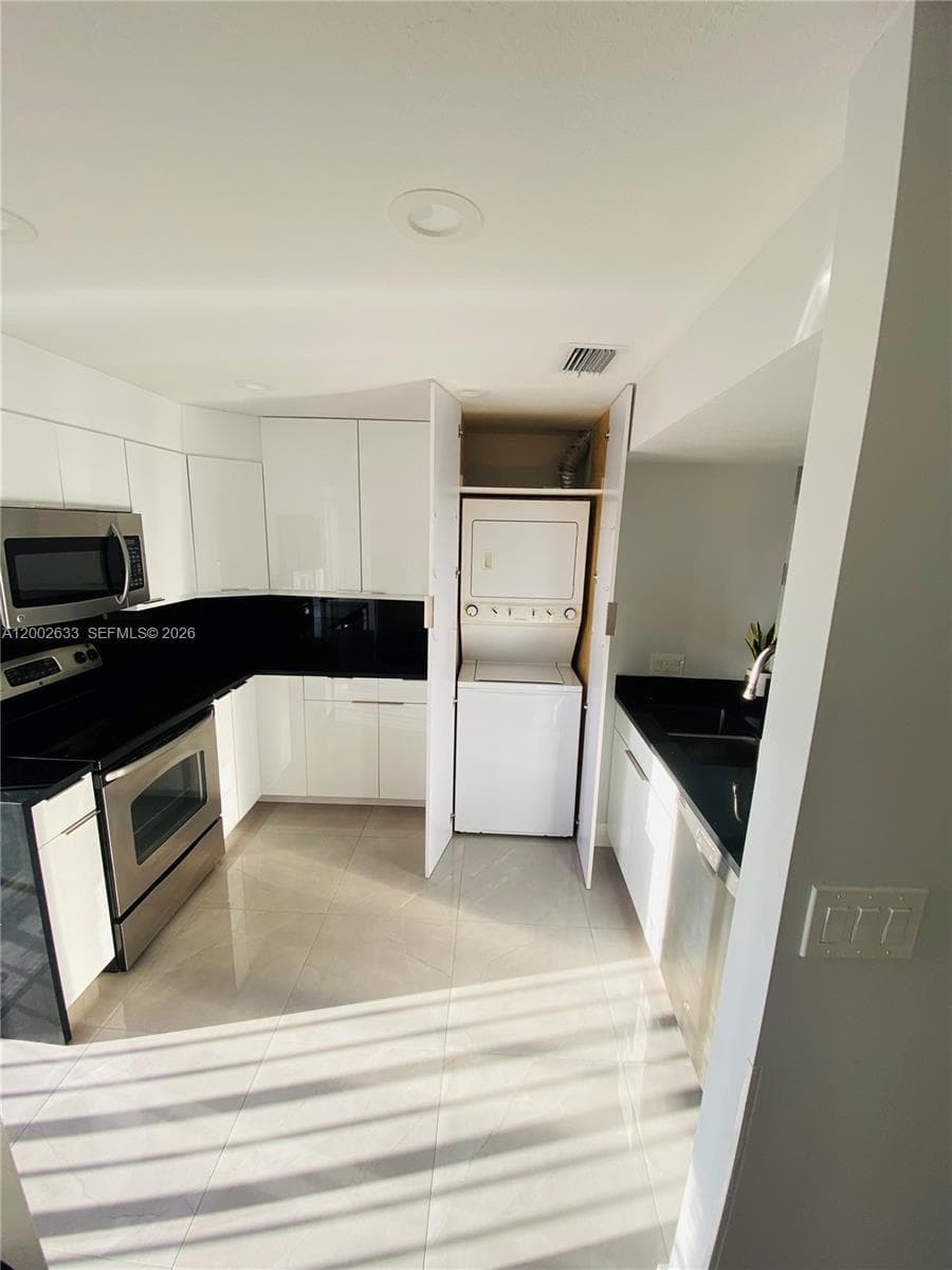 199 SW 12th Ave # 501-C, Miami, FL 33130 photo 2