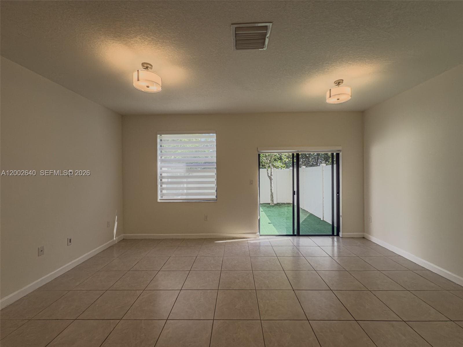 10629 W 32nd Ln, Miami Lakes, FL 33018 photo 3