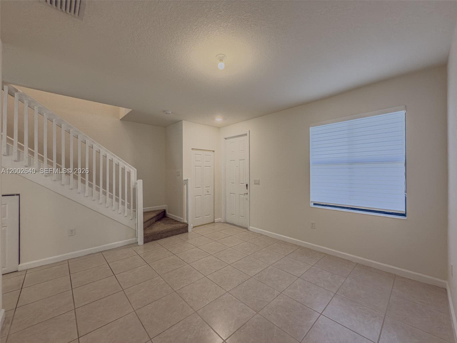 10629 W 32nd Ln, Miami Lakes, FL 33018 photo 4