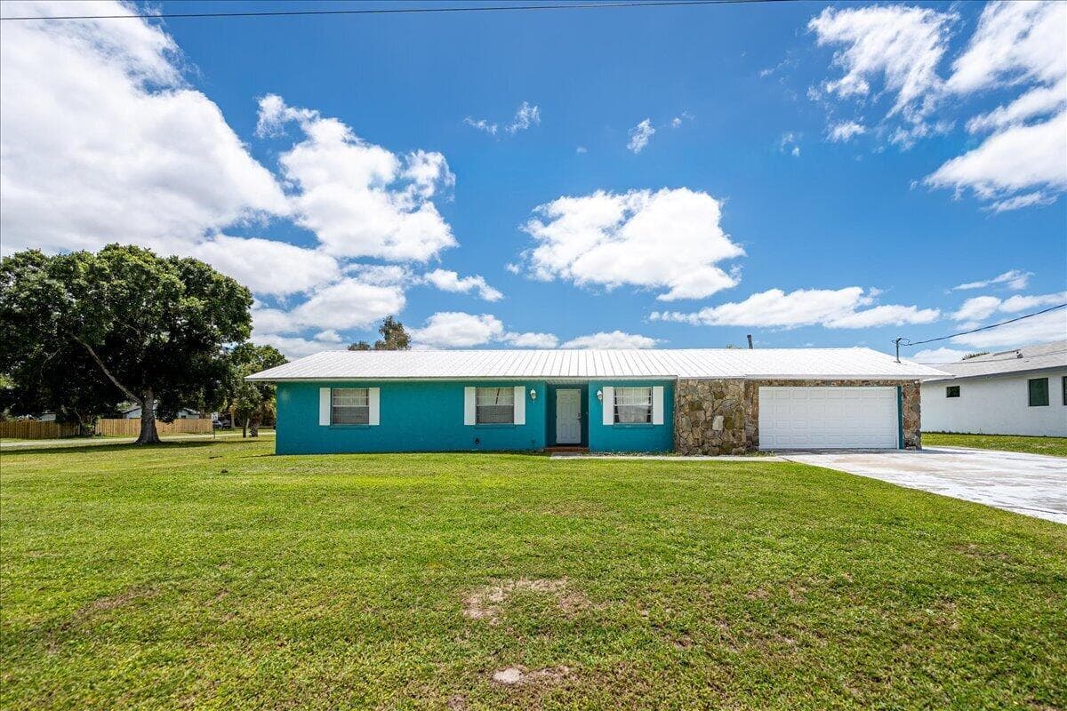 6901 Salerno Road, Fort Pierce, FL 34951 photo 3