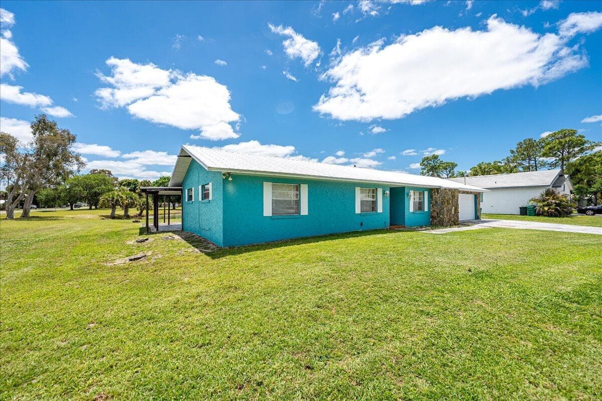 6901 Salerno Road, Fort Pierce, FL 34951 photo 5