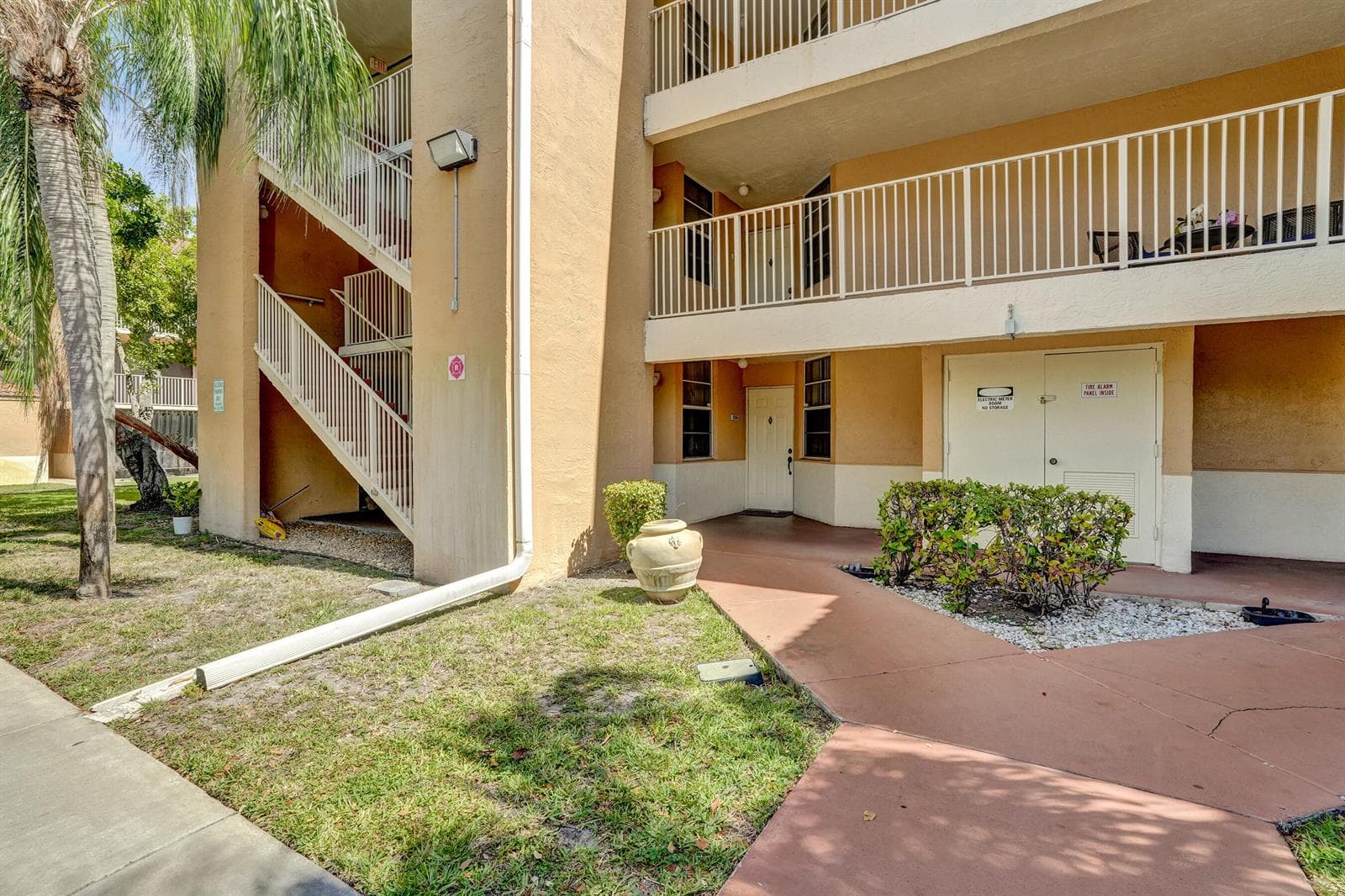8266 NW 24th Street, Coral Springs, FL 33065 photo 2