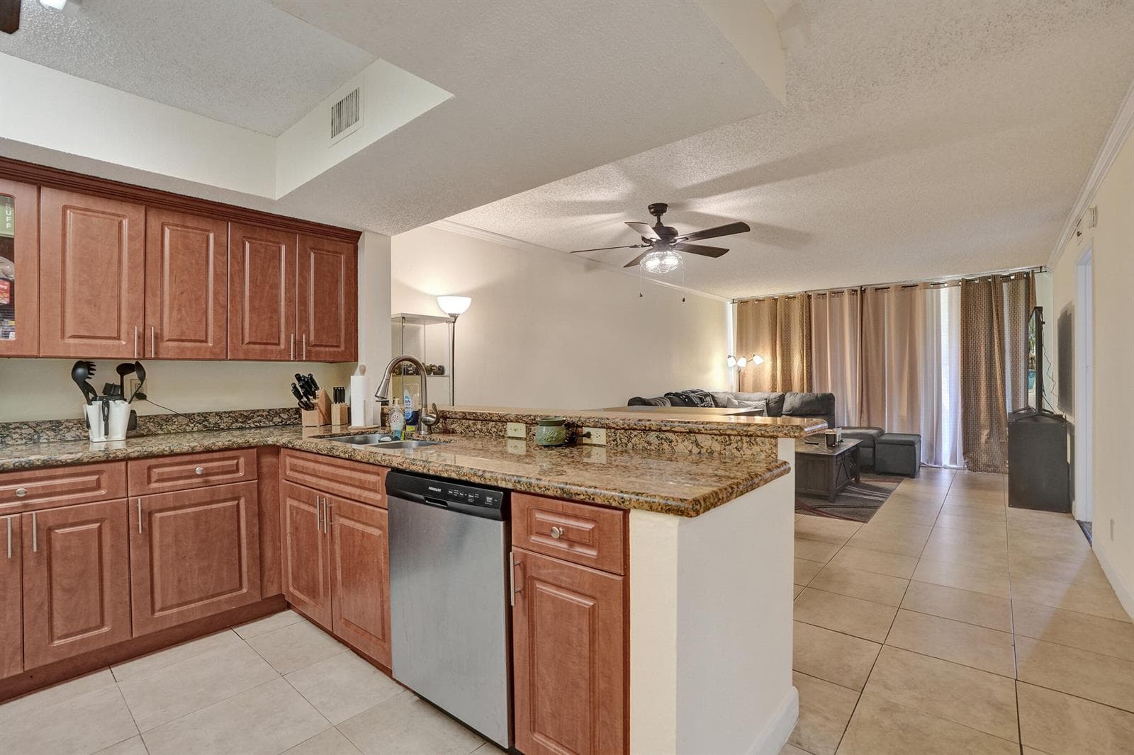 8266 NW 24th Street, Coral Springs, FL 33065 photo 5