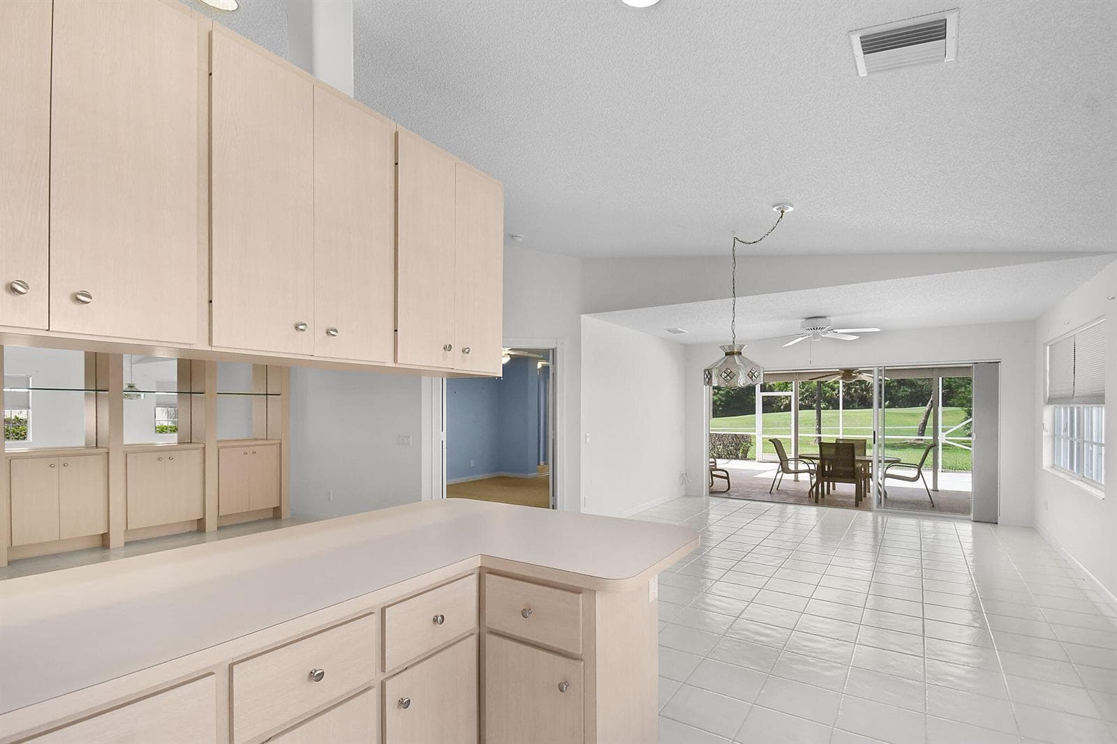 7767 SE Spicewood Circle, Hobe Sound, FL 33455 photo 4
