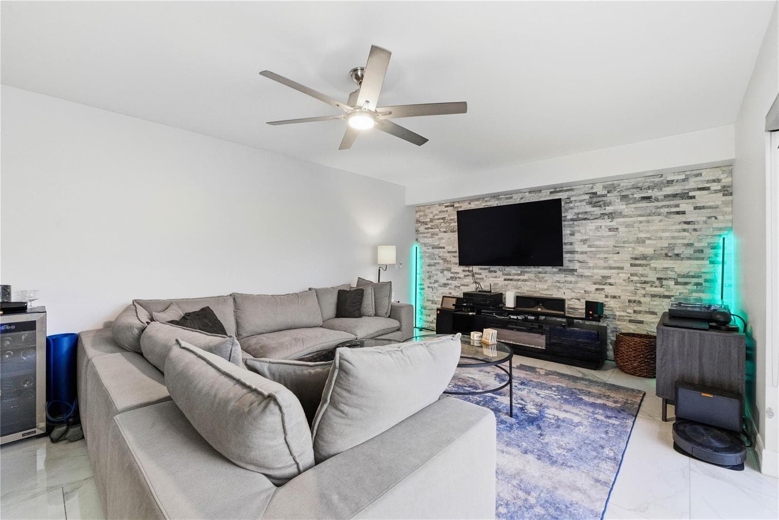 1017 10th Way, West Palm Beach, FL 33407 photo 3