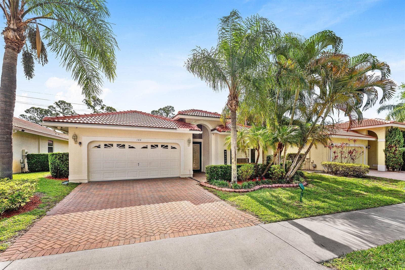 104 Hidden Hollow, Palm Beach Gardens, FL 33418 photo 3
