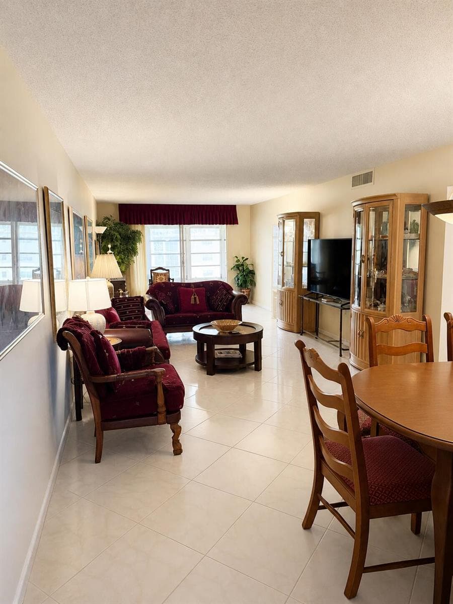 4037 Guildford C, Boca Raton, FL 33434 photo 2