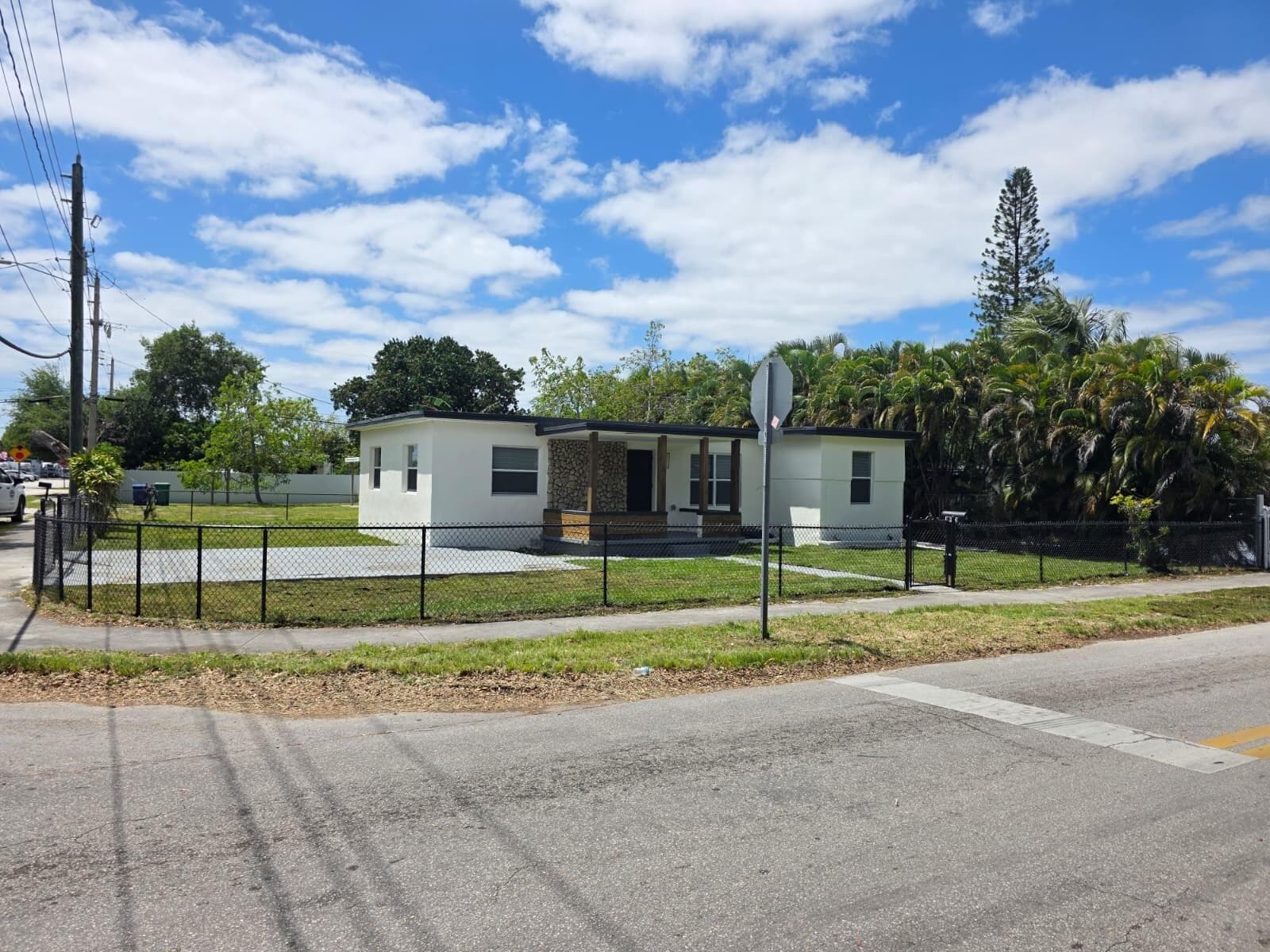 9900 NW 25th Avenue, Miami, FL 33147 photo 3