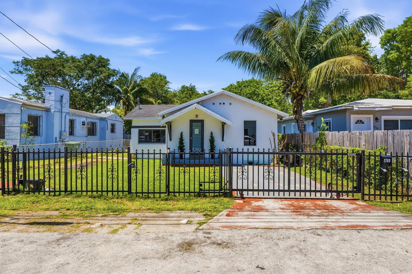 7700 NE 1st Court, Miami, FL 33138 photo 2