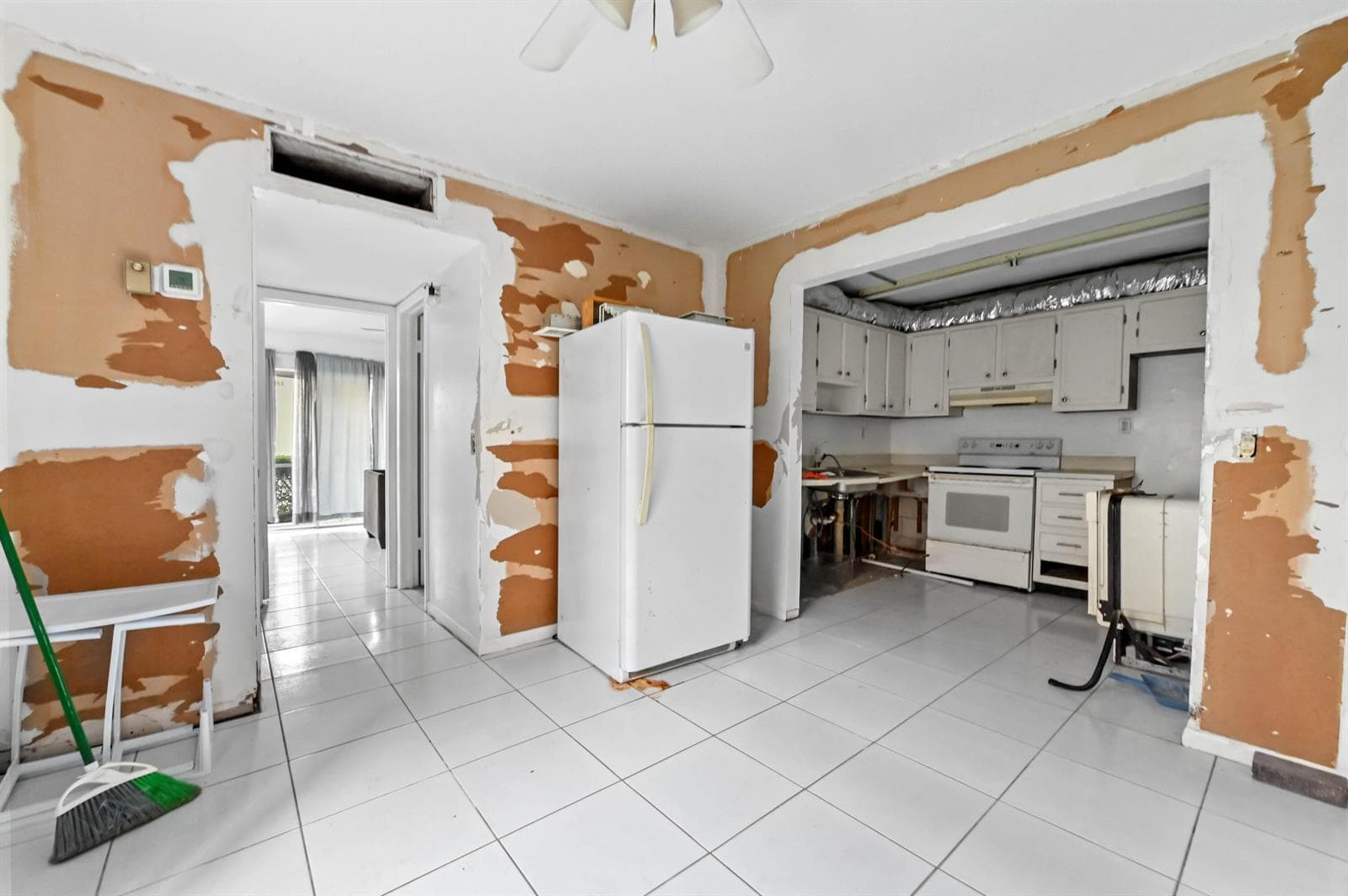 343 Capri # H, Delray Beach, FL 33484 photo 4