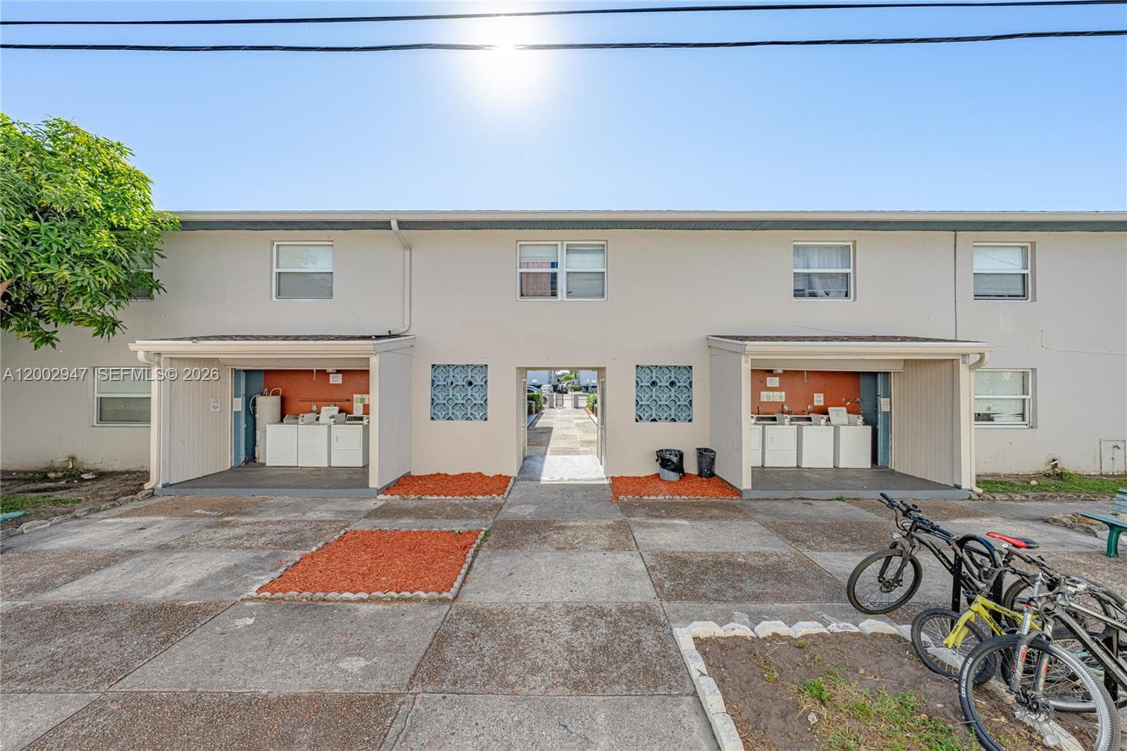 939 Magnolia DRIVE # A-L, Lake Park, FL 33403 photo 2