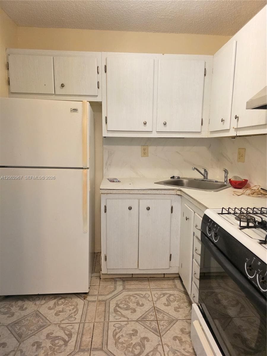 135 NE 202nd Ter # N4, Miami Gardens, FL 33179 photo 4