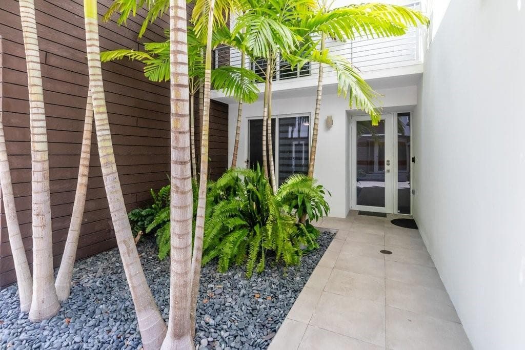 700 NE 14th Avenue # 208, Fort Lauderdale, FL 33304 photo 3