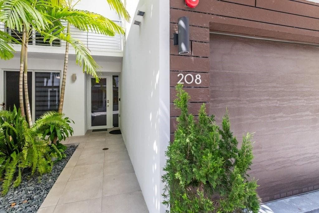 700 NE 14th Avenue # 208, Fort Lauderdale, FL 33304 photo 4