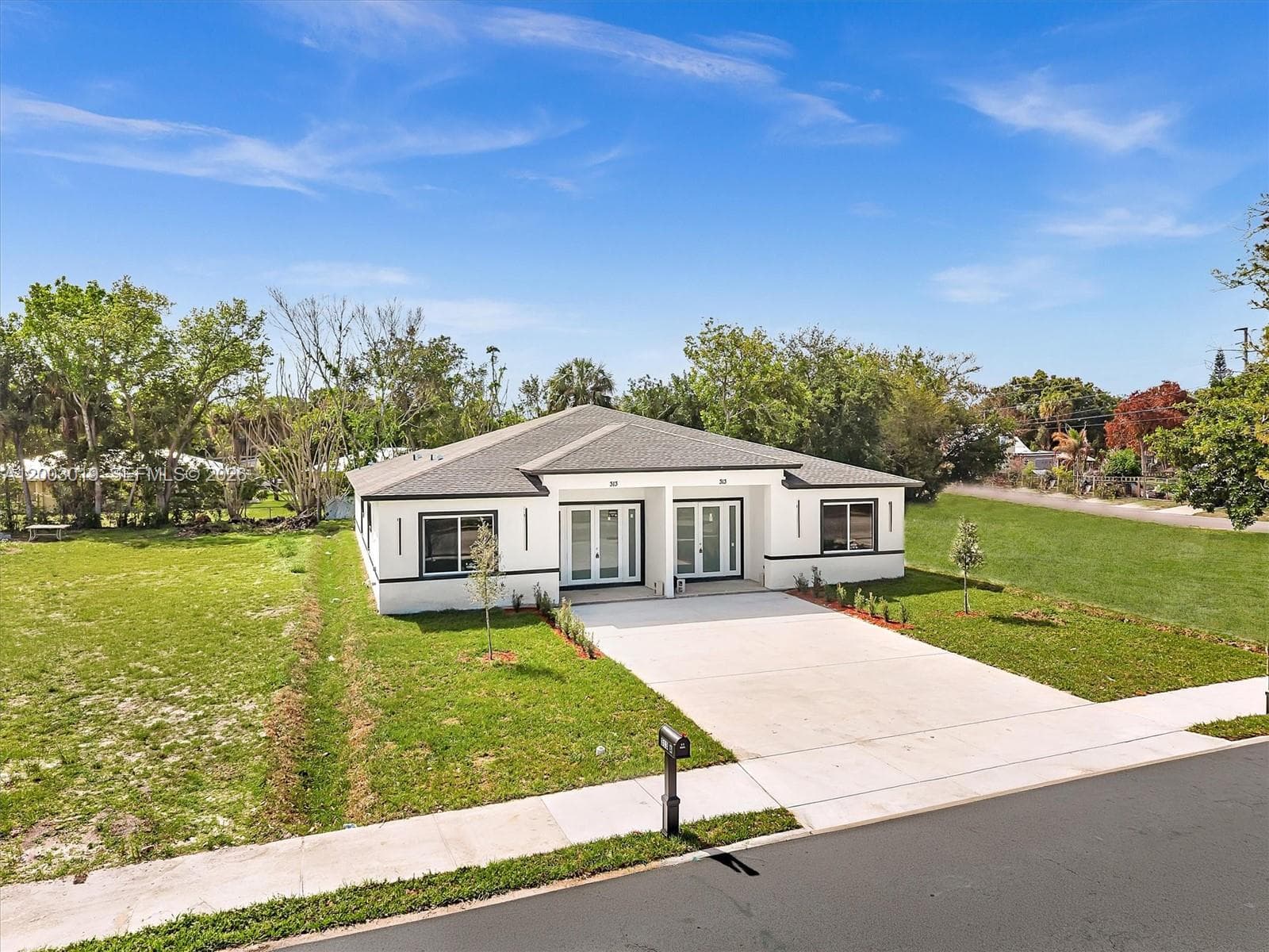 313 S 13th St, Fort Pierce, FL 34950 photo 4