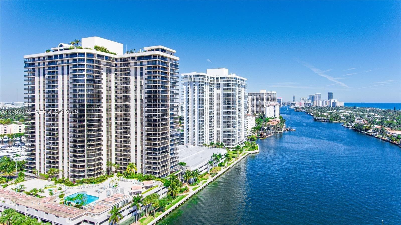 19667 Turnberry Way # 18D, Aventura, FL 33180 photo 3
