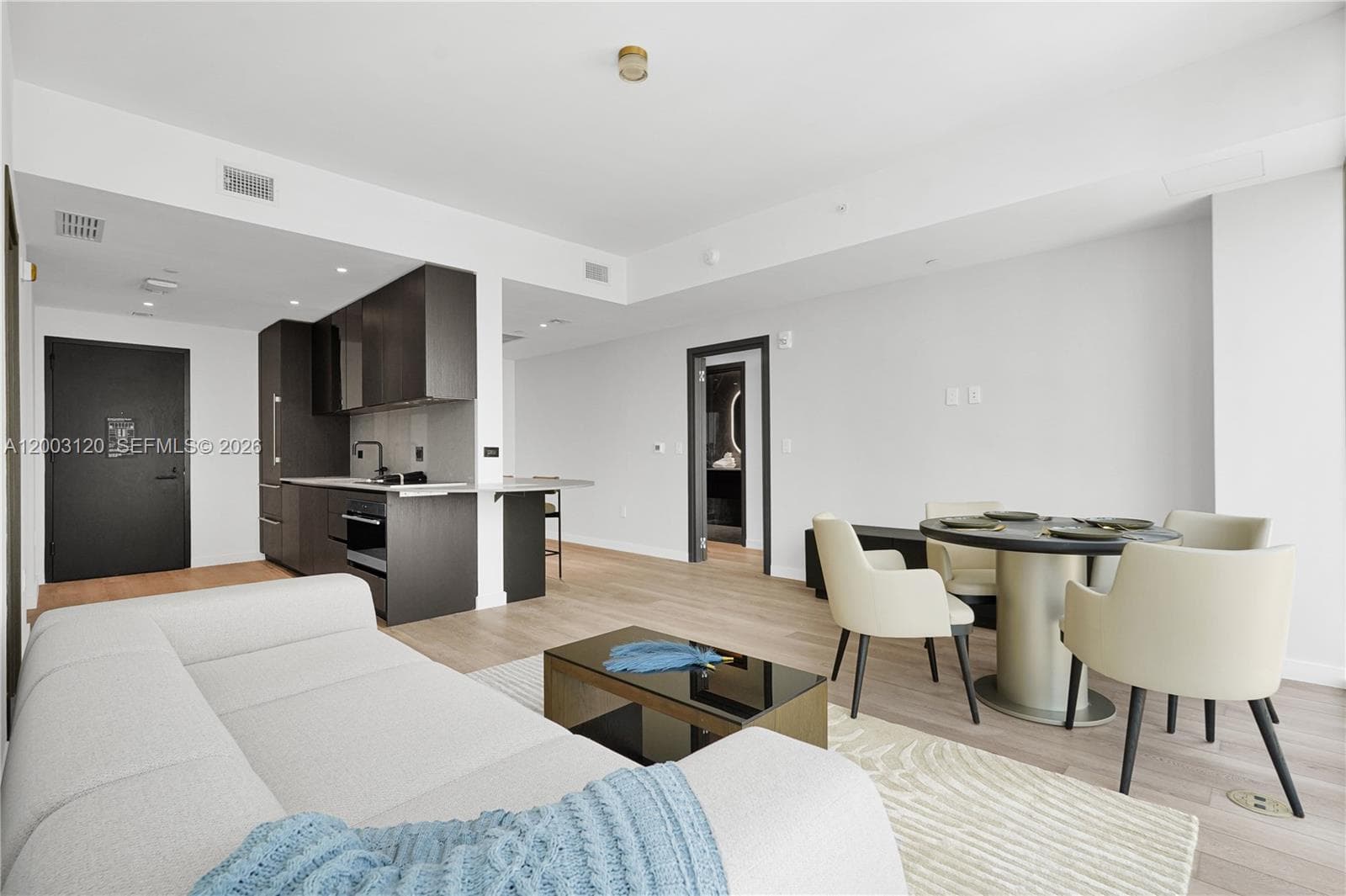 20 NE 11th St # 4006, Miami, FL 33132 photo 2