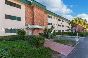 1450 Atlantic Shores Blvd # 201, Hallandale Beach, FL 33009