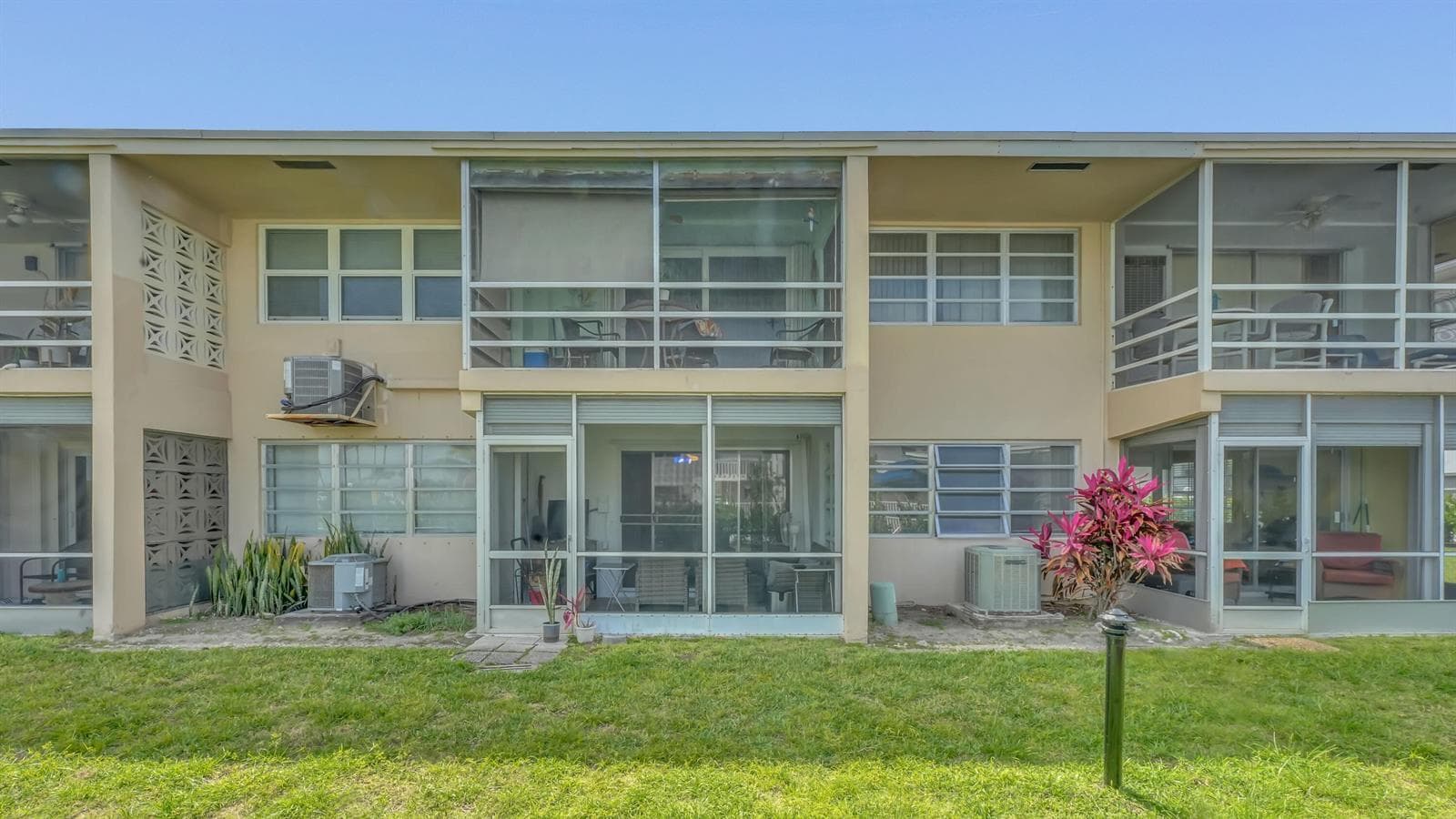 298 SE 6th Avenue # 2, Pompano Beach, FL 33060 photo 4